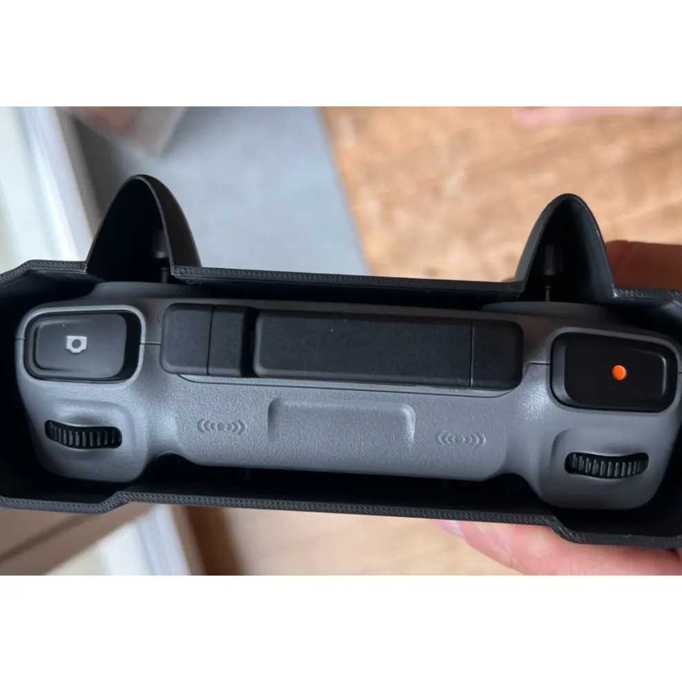 DJI RC2 遙控旅行箱 硬殼保護盒 一體成型收納箱 抗壓防刮 出門直接丟包包的RC2專用保護殼（主圖）